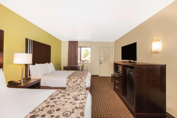 Days Inn by Wyndham San Jose Airport image 5